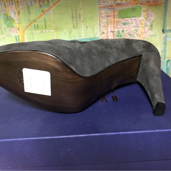 Stuart Weltzman heels - Picture 4 of 6